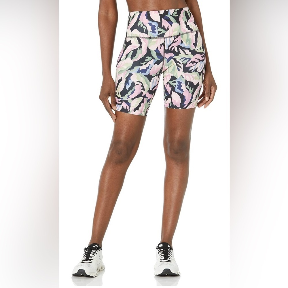 Spalding EUC Active Bike Shorts in Multicolor Camo Leaf Print - Size XL​​​